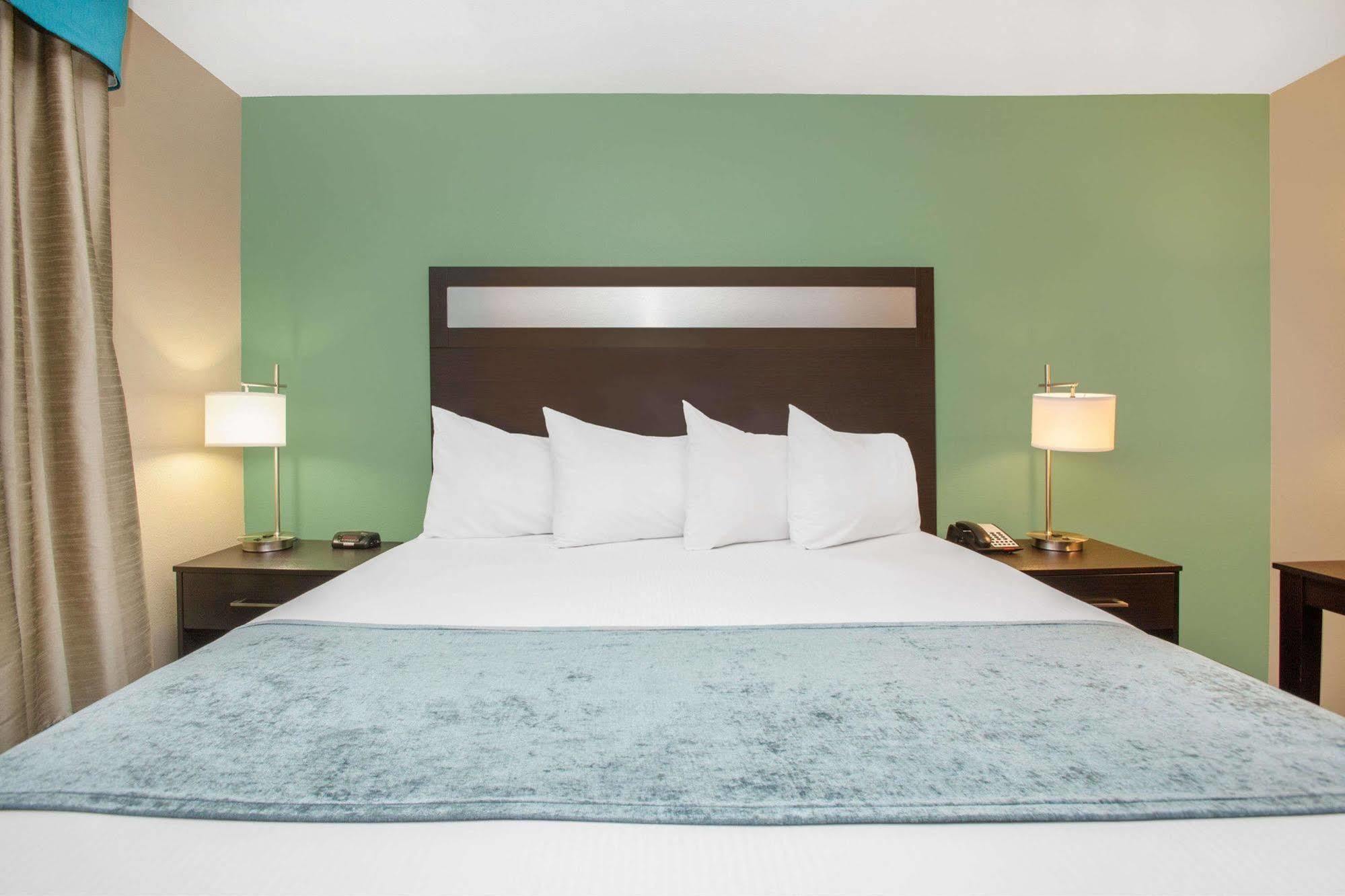 เบย์มอนต์ บาย วินด์แฮม มิดแลนด์ เซ็นเตอร์ Hotel ภายนอก รูปภาพ